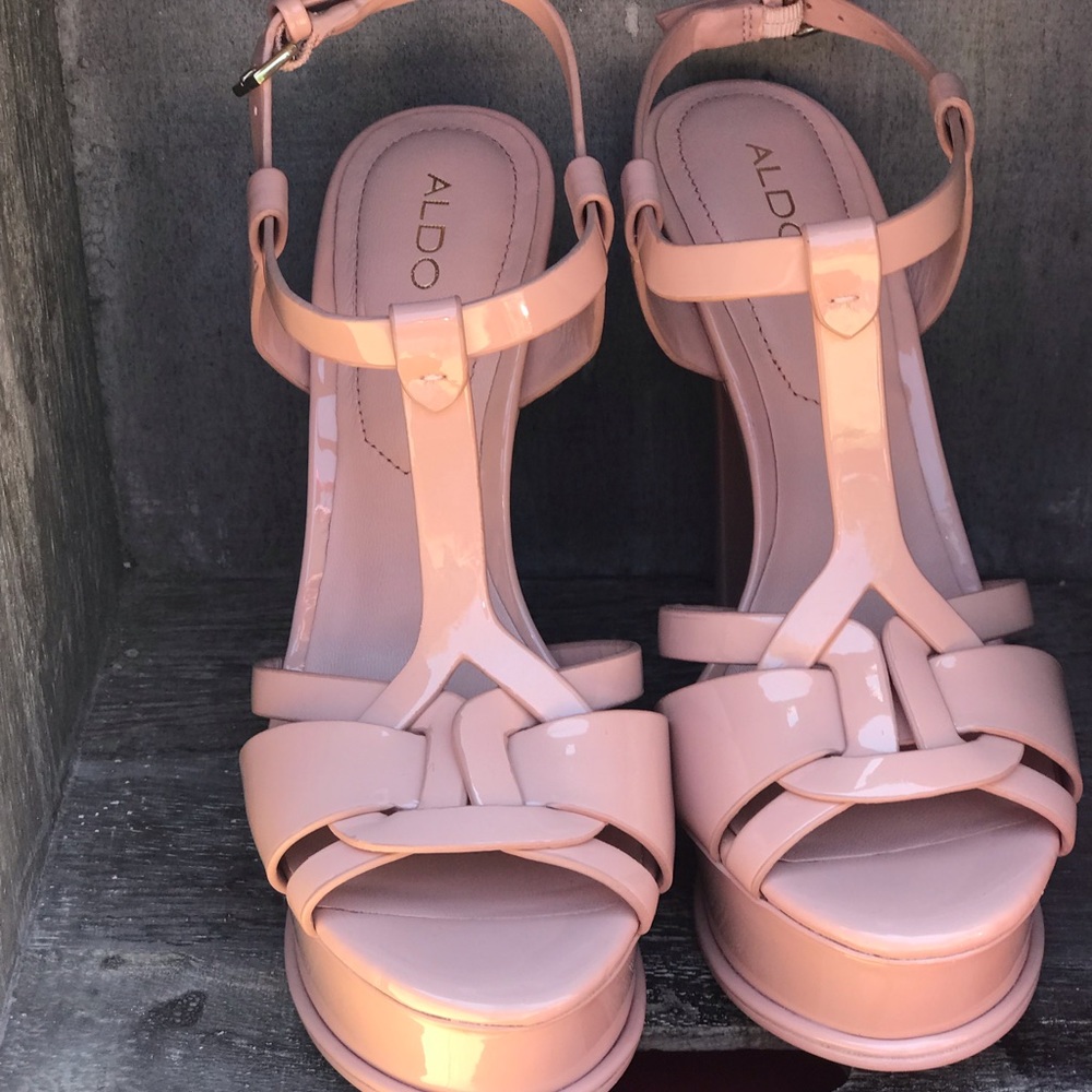 Light Pink Chelly Platform Sandals Size 8 - Picture 4 of 7